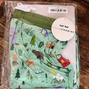 Little sleepies camping mens X-Large pjs. Unopened